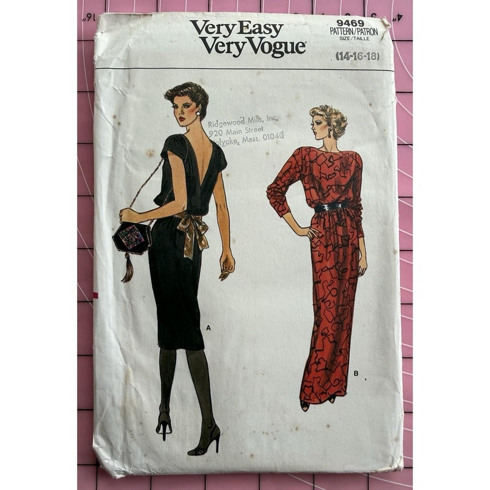 Vogue Very Easy Pattern 9469 Misses Loose-Fit Drop Shoulder Blouson Bodice Dress
